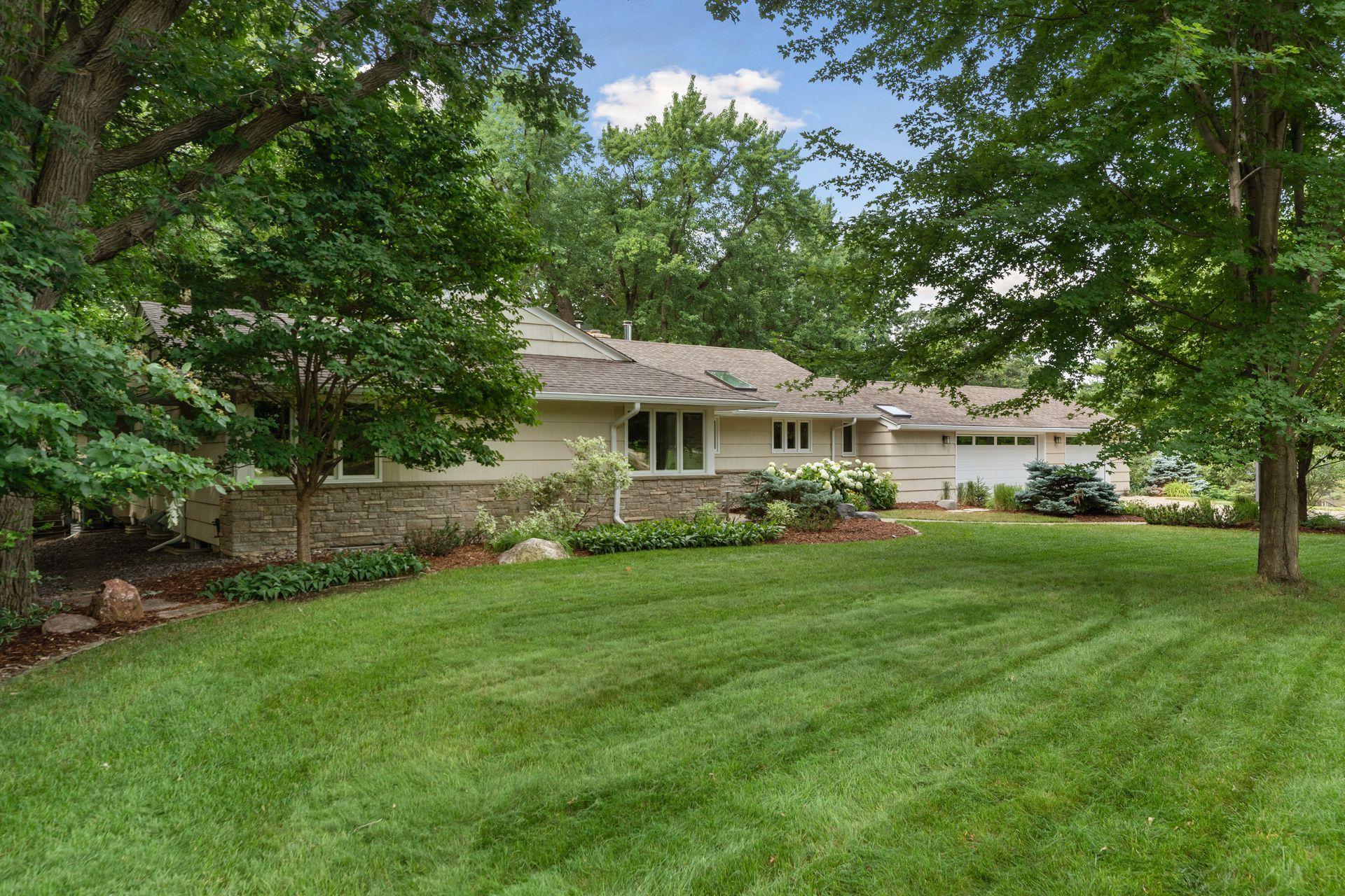 2148 Lower St Dennis Road St. Paul, MN 55116 - Photo 4 of 47 Gallery Image 4