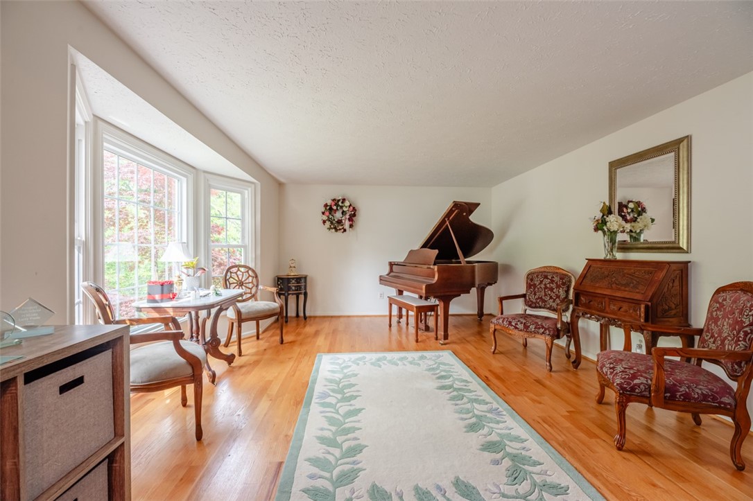 77 Misty Pine Road Perinton, NY 14450 - Photo 11 of 47 GREAT FOR ENTERTAINING.