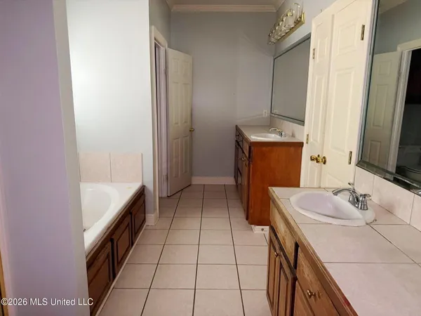 $189,900 | 240 Pear Orchard Drive, Vicksburg, MS 39180
