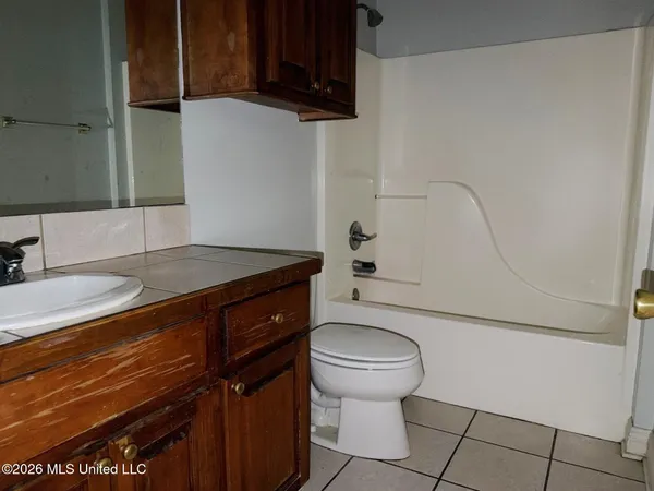 $189,900 | 240 Pear Orchard Drive, Vicksburg, MS 39180