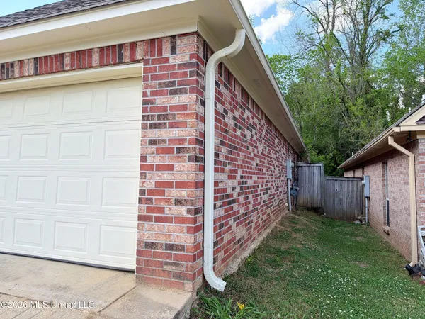 $189,900 | 240 Pear Orchard Drive, Vicksburg, MS 39180