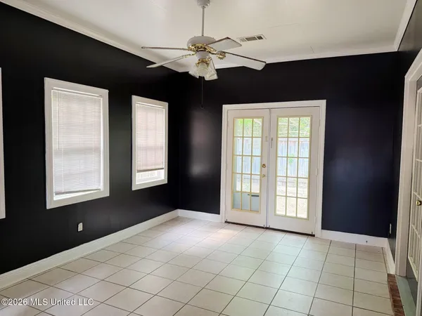 $189,900 | 240 Pear Orchard Drive, Vicksburg, MS 39180