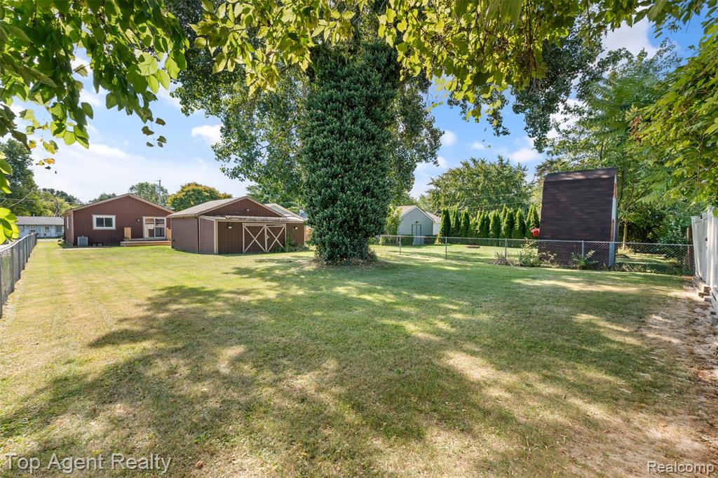 49431 Fuller Road Chesterfield, MI 48051 - Photo 24 of 36