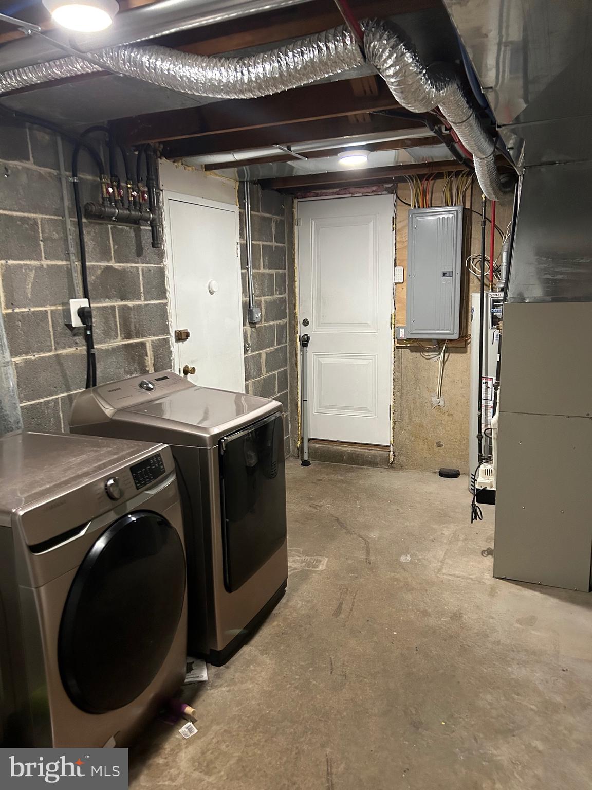 1370 Adair Road Brookhaven, PA 19015 - Photo 28 of 33 laundry room