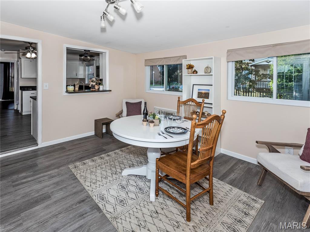 121 West Clay Street Troy, IL 62294 - Photo 12 of 32