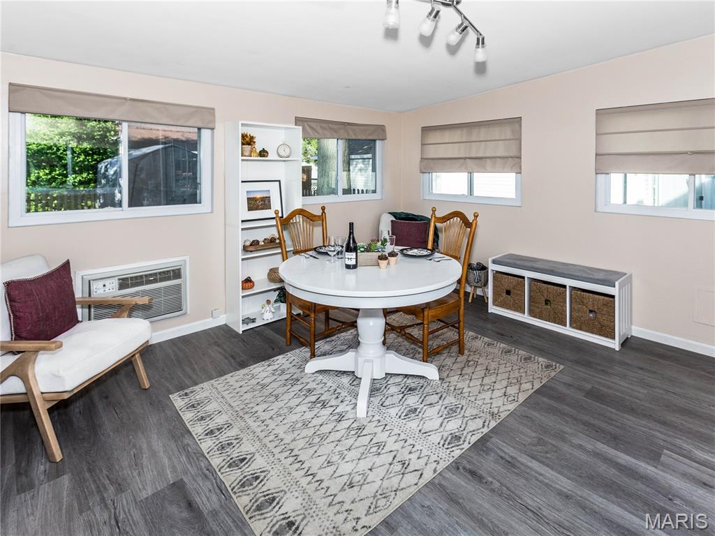 121 West Clay Street Troy, IL 62294 - Photo 13 of 32