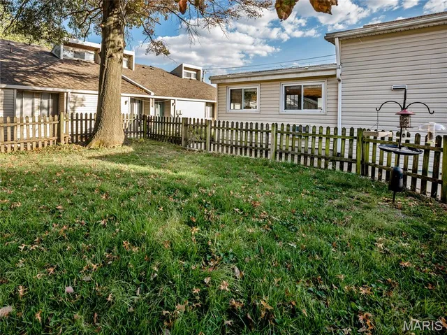 $172,000 | 121 West Clay Street, Troy, IL 62294