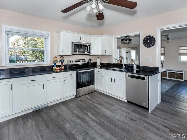 $172,000 | 121 West Clay Street, Troy, IL 62294