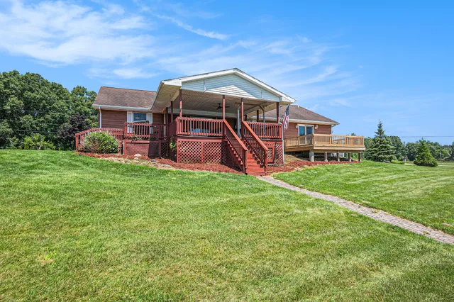 $564,500 | 8683 East Hawley Road, Hesperia, MI 49421