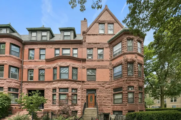 $760,000 | 1774 Beacon Street, Unit 6, Brookline, MA 02445