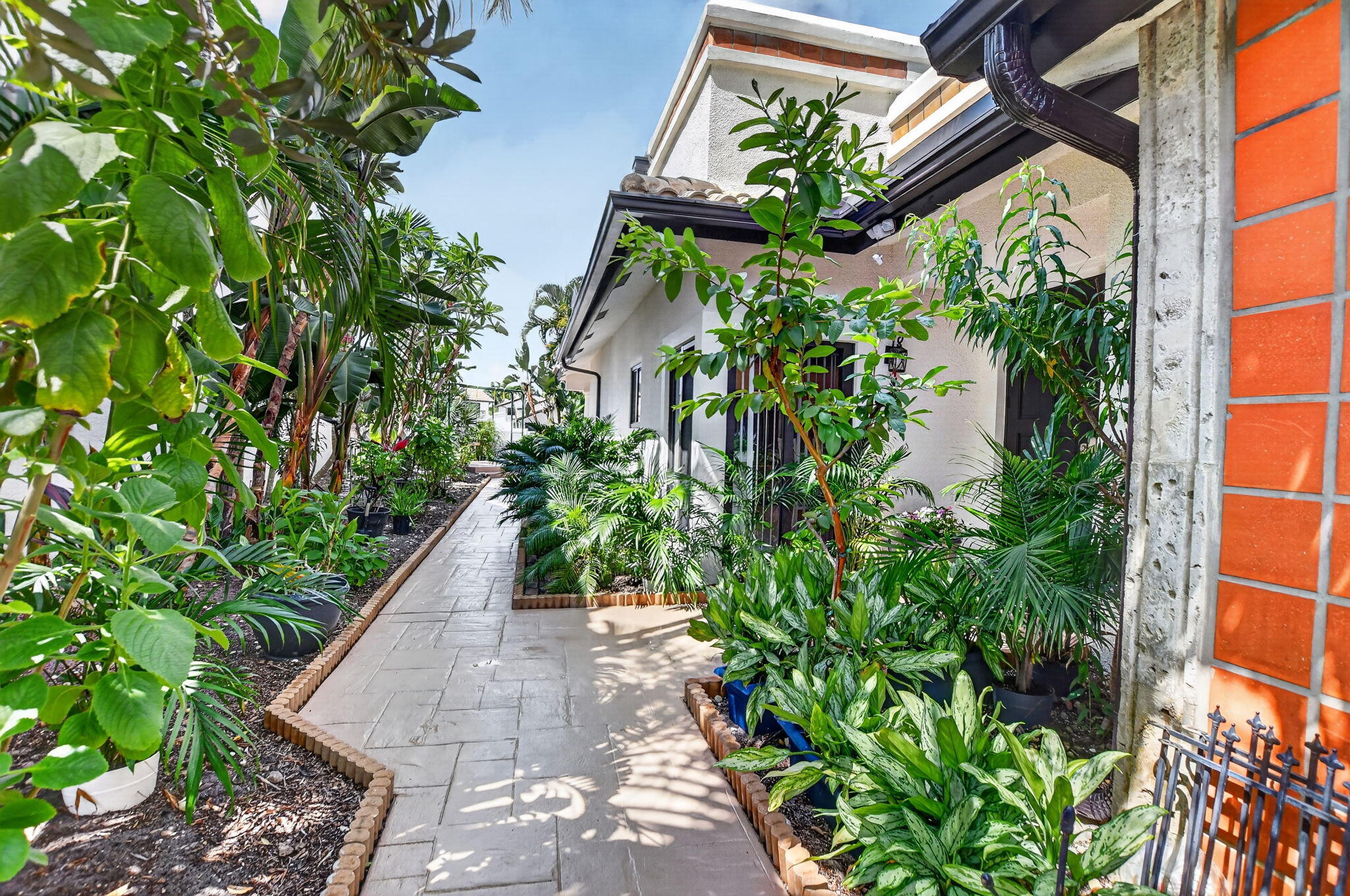6502 Via Benita Boca Raton, FL 33433 - Photo 3 of 69 3-web-or-mls-DSC_4446