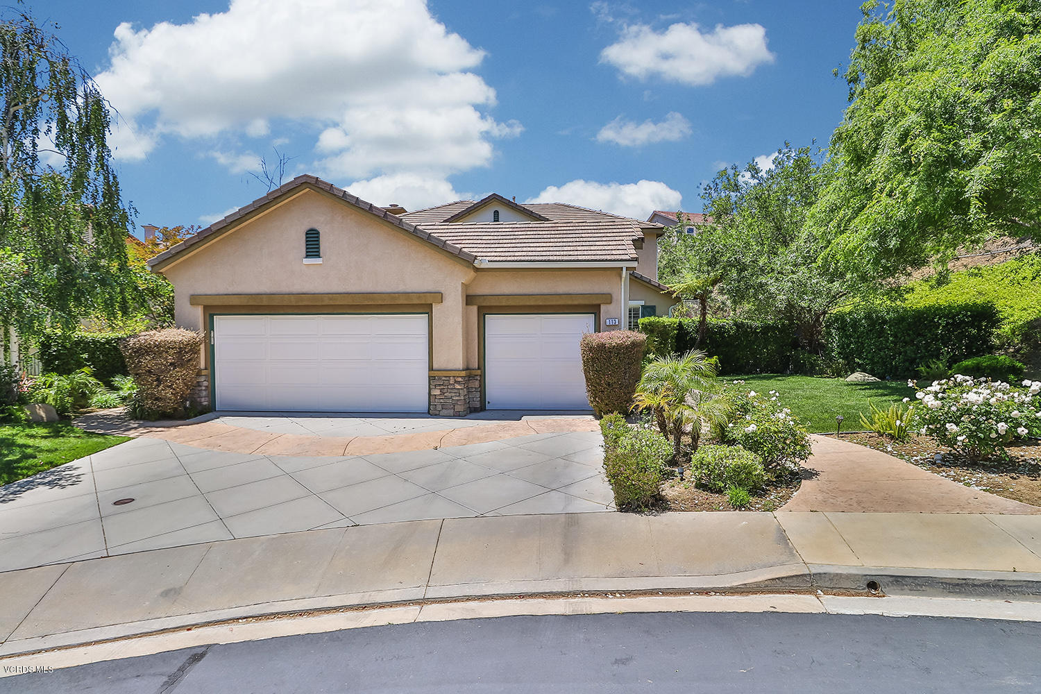 113 Ranch Creek Court Simi Valley, CA 93065 - Photo 2 of 45 aFront1