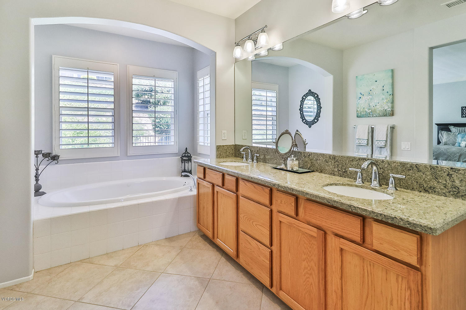 113 Ranch Creek Court Simi Valley, CA 93065 - Photo 33 of 45 lMaster Suite3