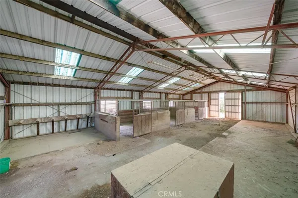 a view of a garage