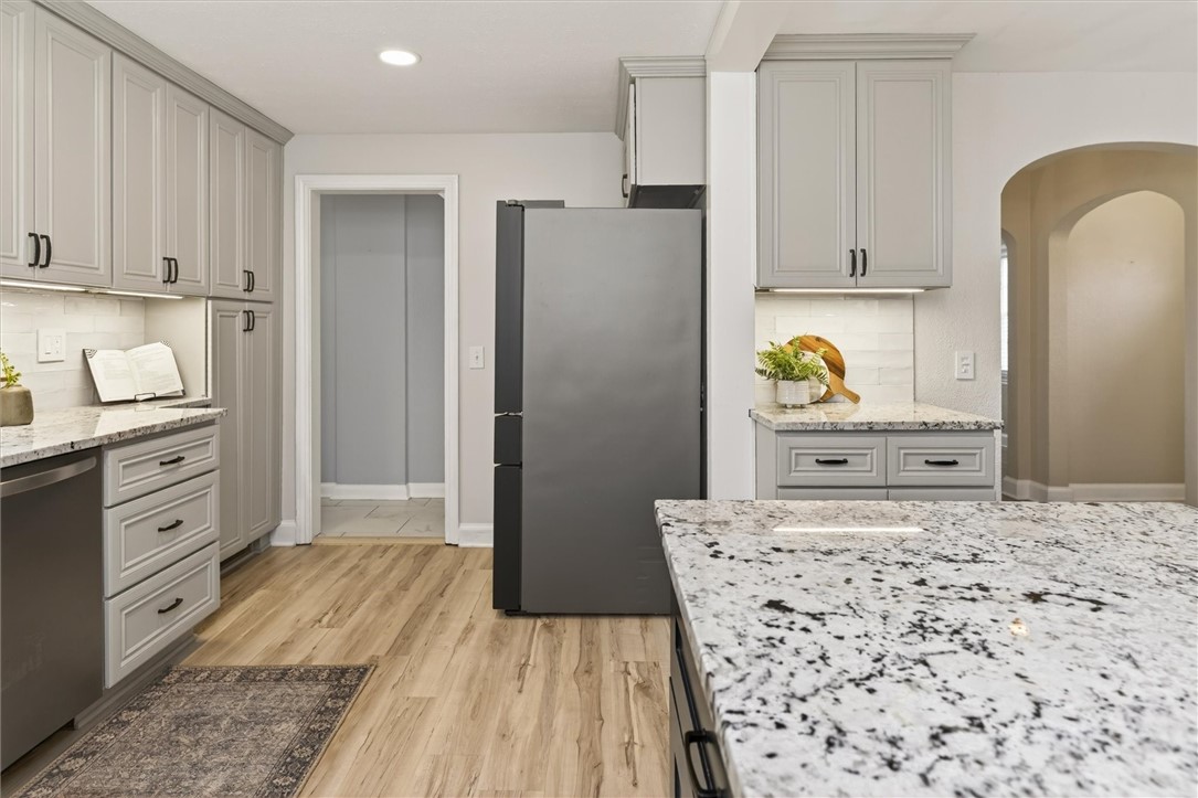 68 Covington Road Irondequoit, NY 14617 - Photo 10 of 36