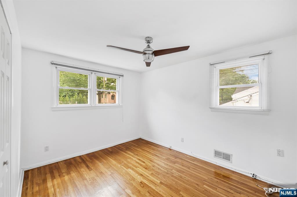 45 Jay Drive Paramus, NJ 07652 - Photo 27 of 41