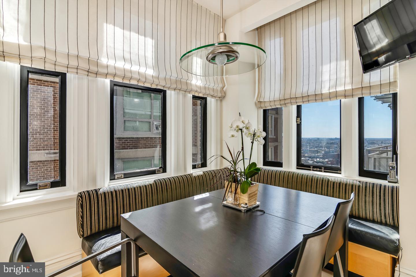 1830 Rittenhouse Square, Unit 15A Philadelphia, PA 19103 - Photo 19 of 42