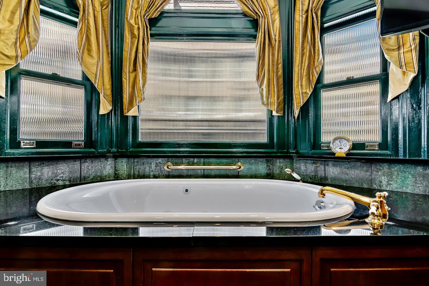 1830 Rittenhouse Square, Unit 15A Philadelphia, PA 19103 - Photo 27 of 42