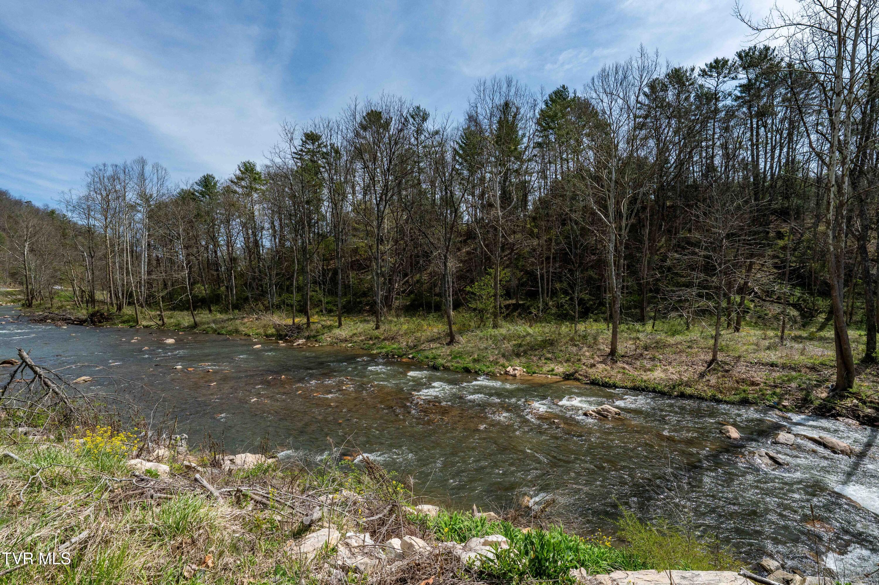 6646 Roan Creek Road Butler, TN 37640 - Photo 48 of 80 6646 Roan Creek Rd (24 of 81)