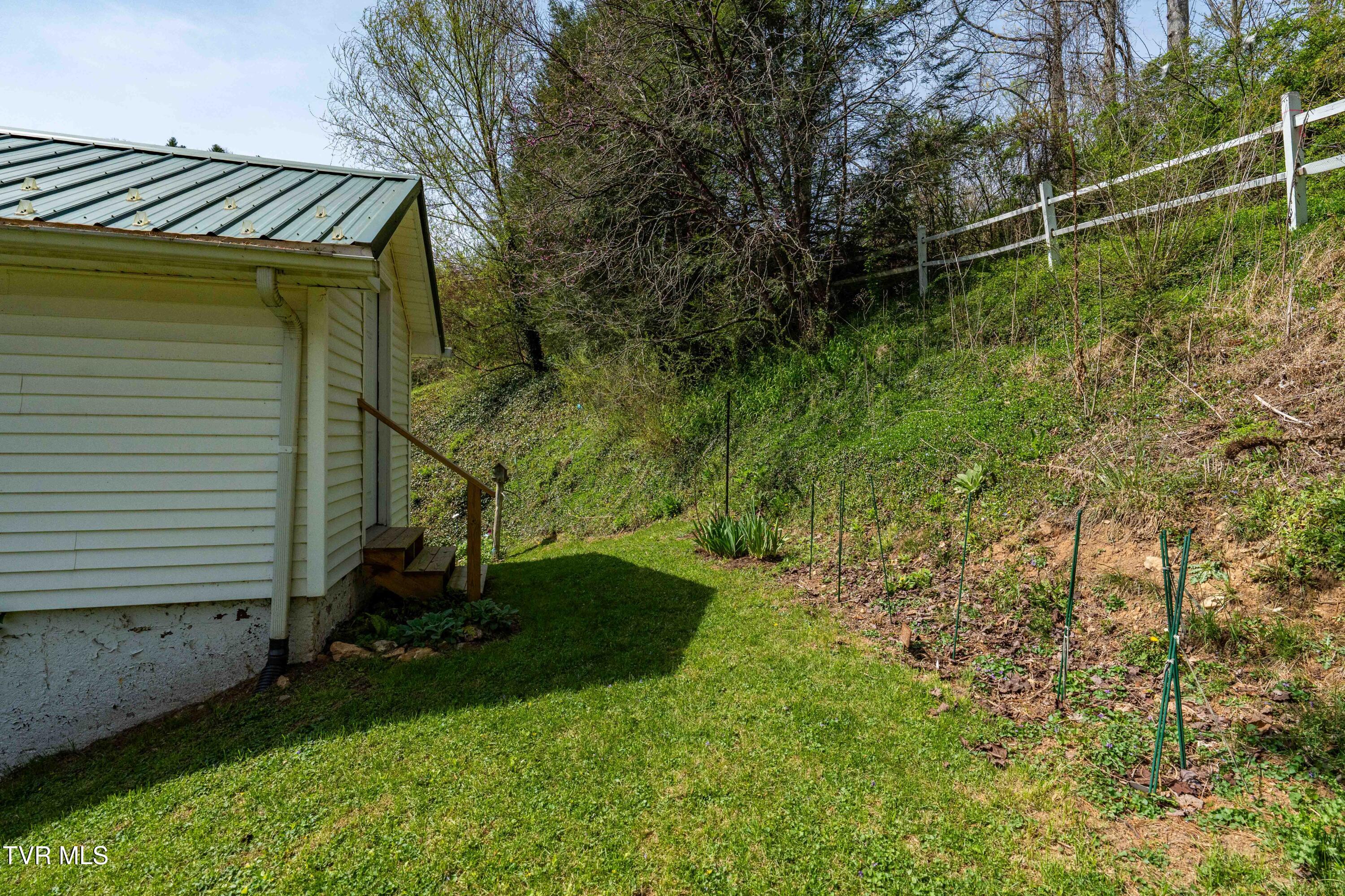 6646 Roan Creek Road Butler, TN 37640 - Photo 54 of 80 6646 Roan Creek Rd (31 of 81)