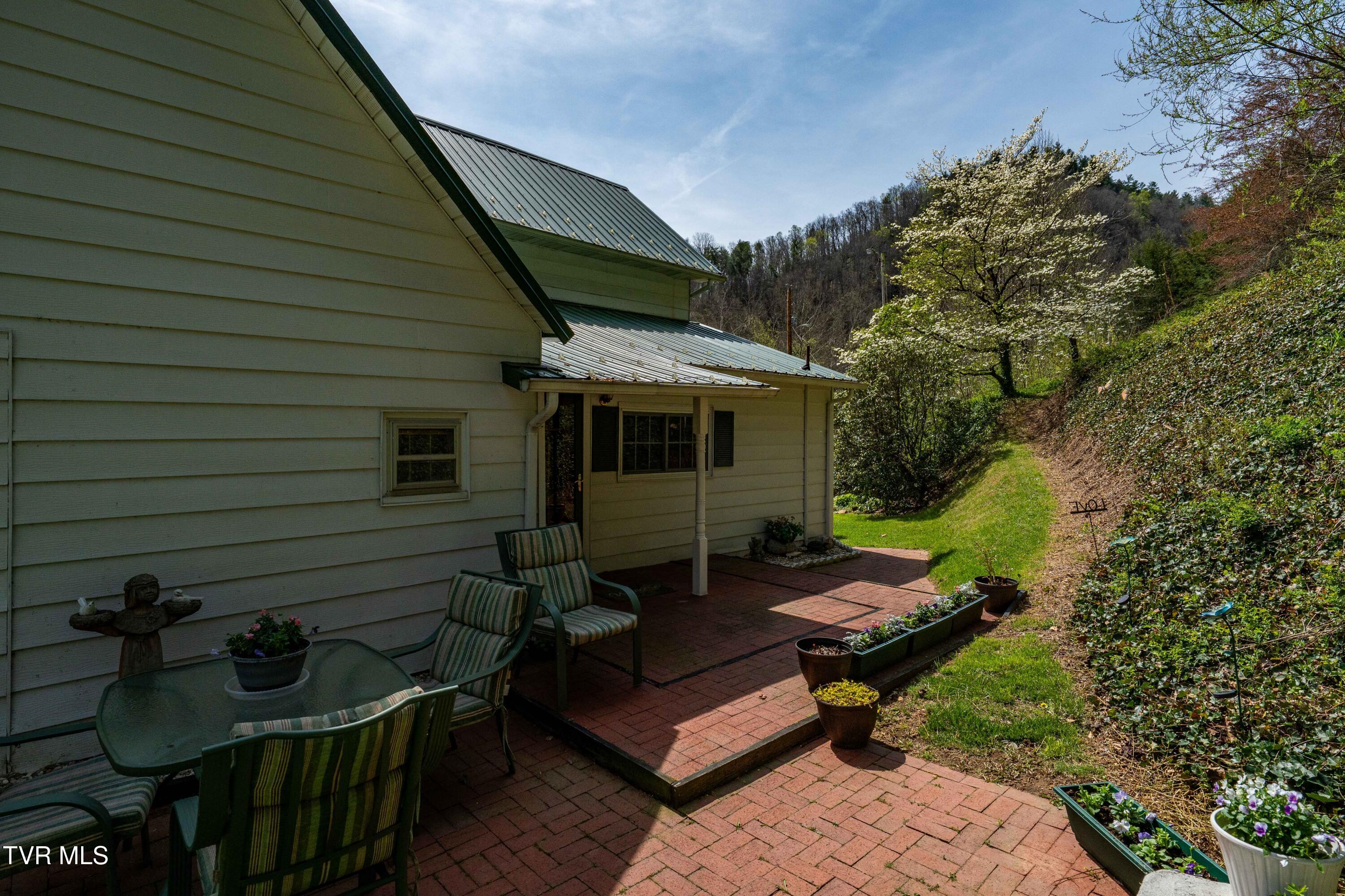 6646 Roan Creek Road Butler, TN 37640 - Photo 59 of 80 6646 Roan Creek Rd (36 of 81)