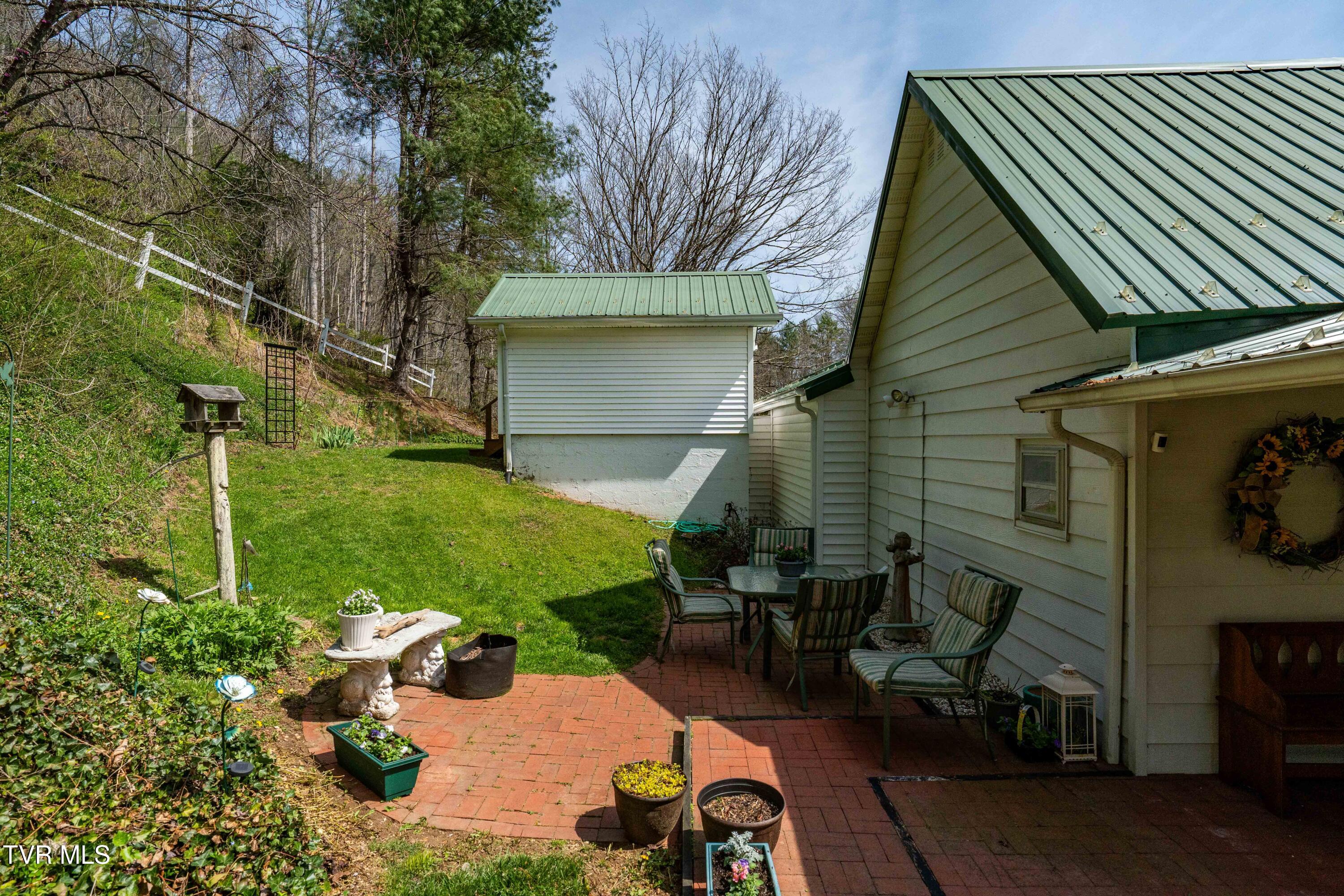 6646 Roan Creek Road Butler, TN 37640 - Photo 60 of 80 6646 Roan Creek Rd (37 of 81)