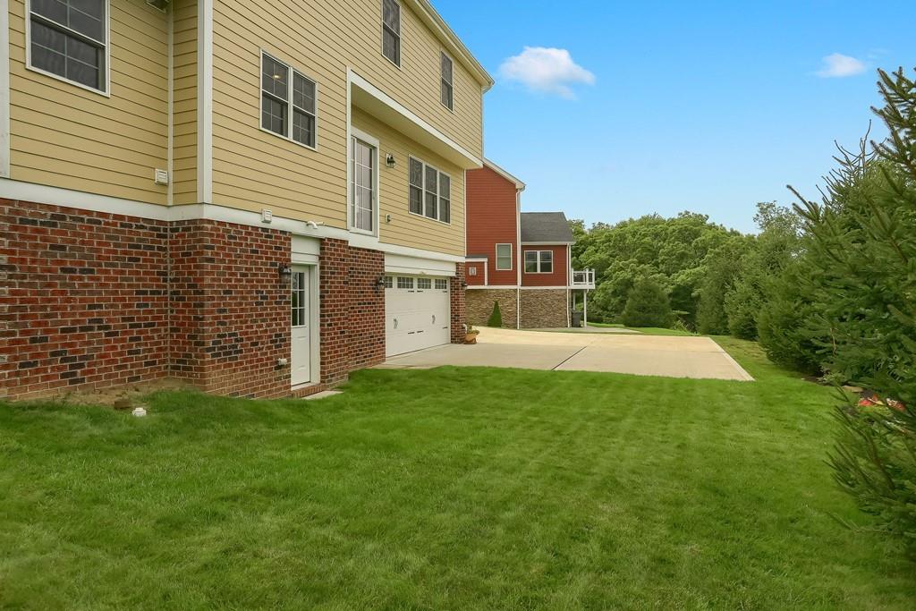 128 Granite Ridge Circle Mars, PA 16046 - Photo 2 of 25 Gallery Image 2
