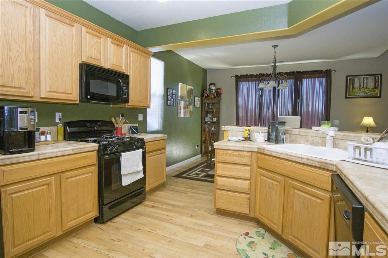 7160 Discovery Lane, Unit DISCOVERY Reno, NV 89506 - Photo 5 of 22 Photo 5