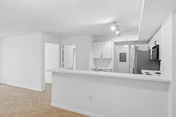 $349,000 | 278 Village Boulevard, Unit 8106, Tequesta, FL 33469