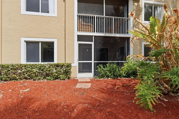 $349,000 | 278 Village Boulevard, Unit 8106, Tequesta, FL 33469