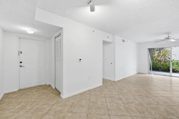 $349,000 | 278 Village Boulevard, Unit 8106, Tequesta, FL 33469