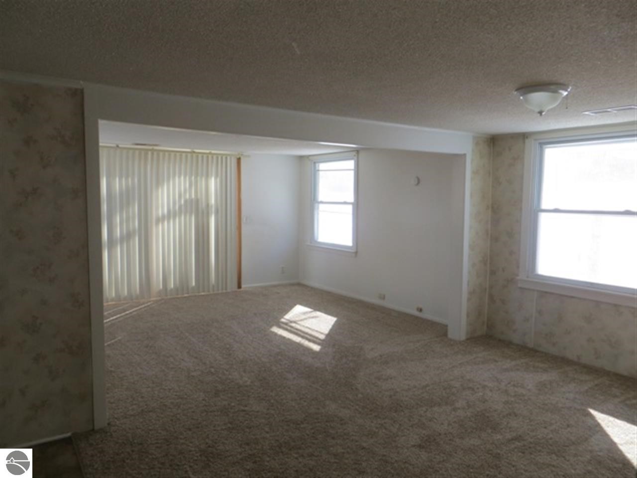 2107 Sanderson Road Prescott, MI 48756 - Photo 11 of 14 1780904-11.JPG
