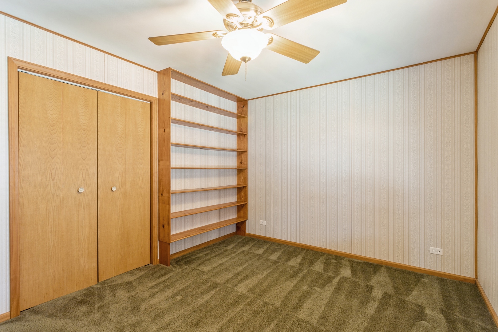 628 West Briarcliff Road Bolingbrook, IL 60440 - Photo 17 of 31 a view of closet area