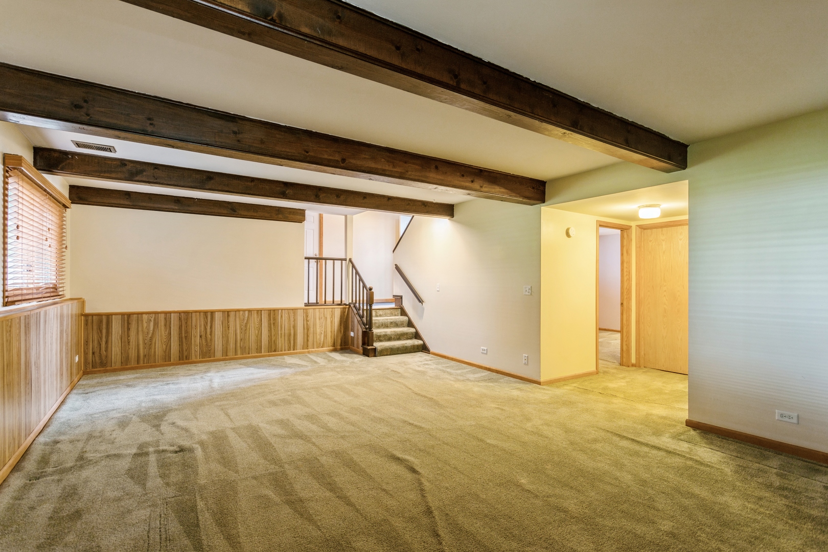 628 West Briarcliff Road Bolingbrook, IL 60440 - Photo 19 of 31 a view of an empty room