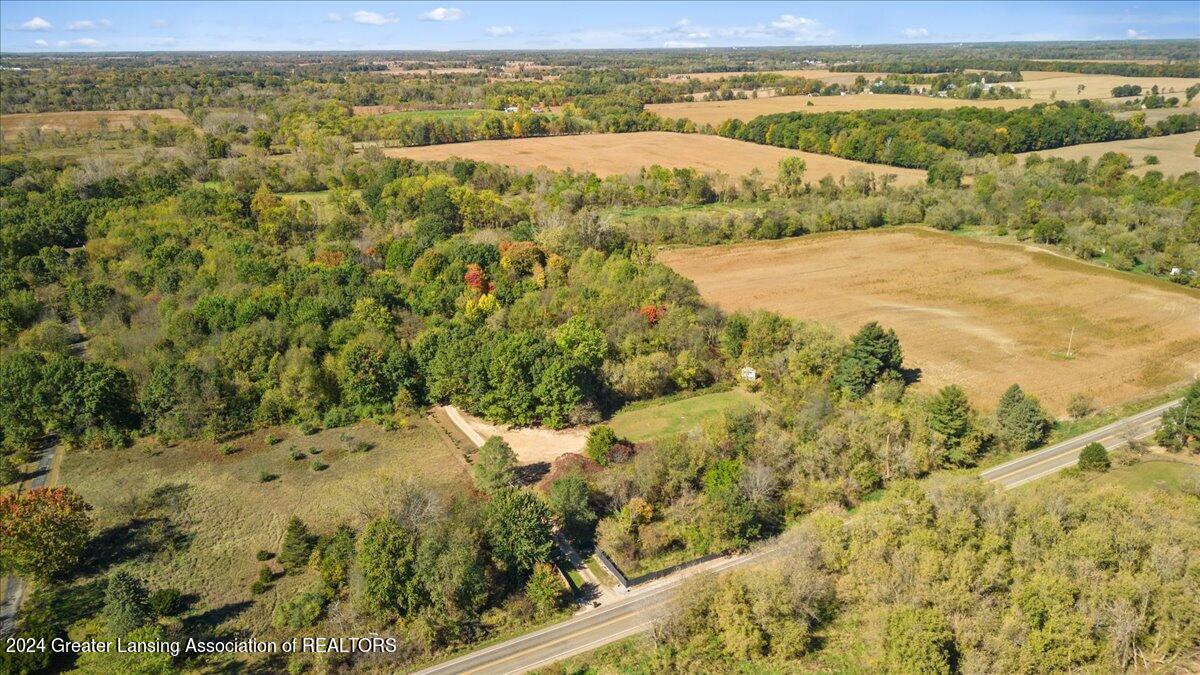 5810 South Royston Road Eaton Rapids, MI 48827 - Photo 5 of 61 5810 S Royston Rd