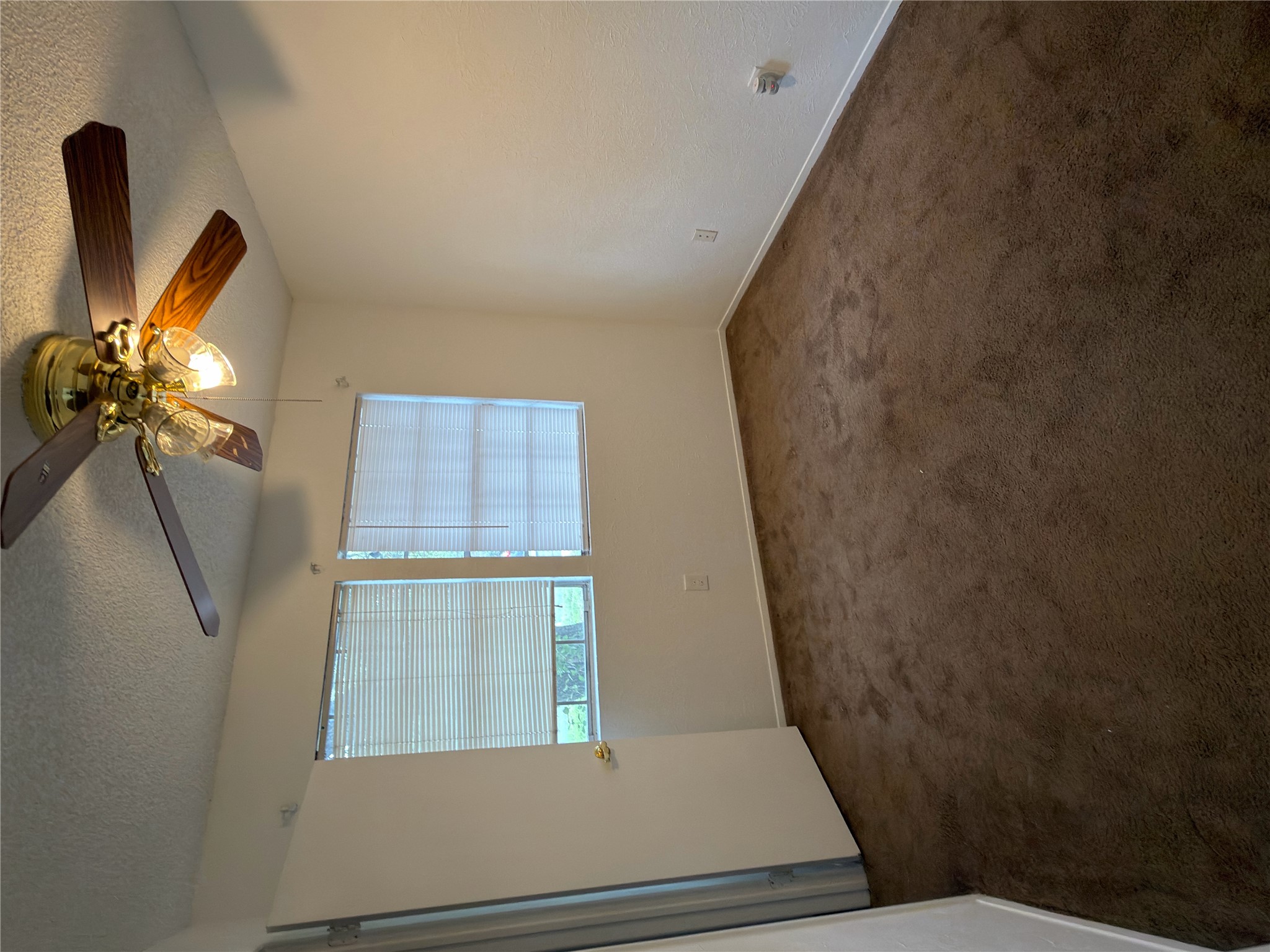 5601 Porsche Lane Austin, TX 78749 - Photo 30 of 38 an empty room with windows and fan