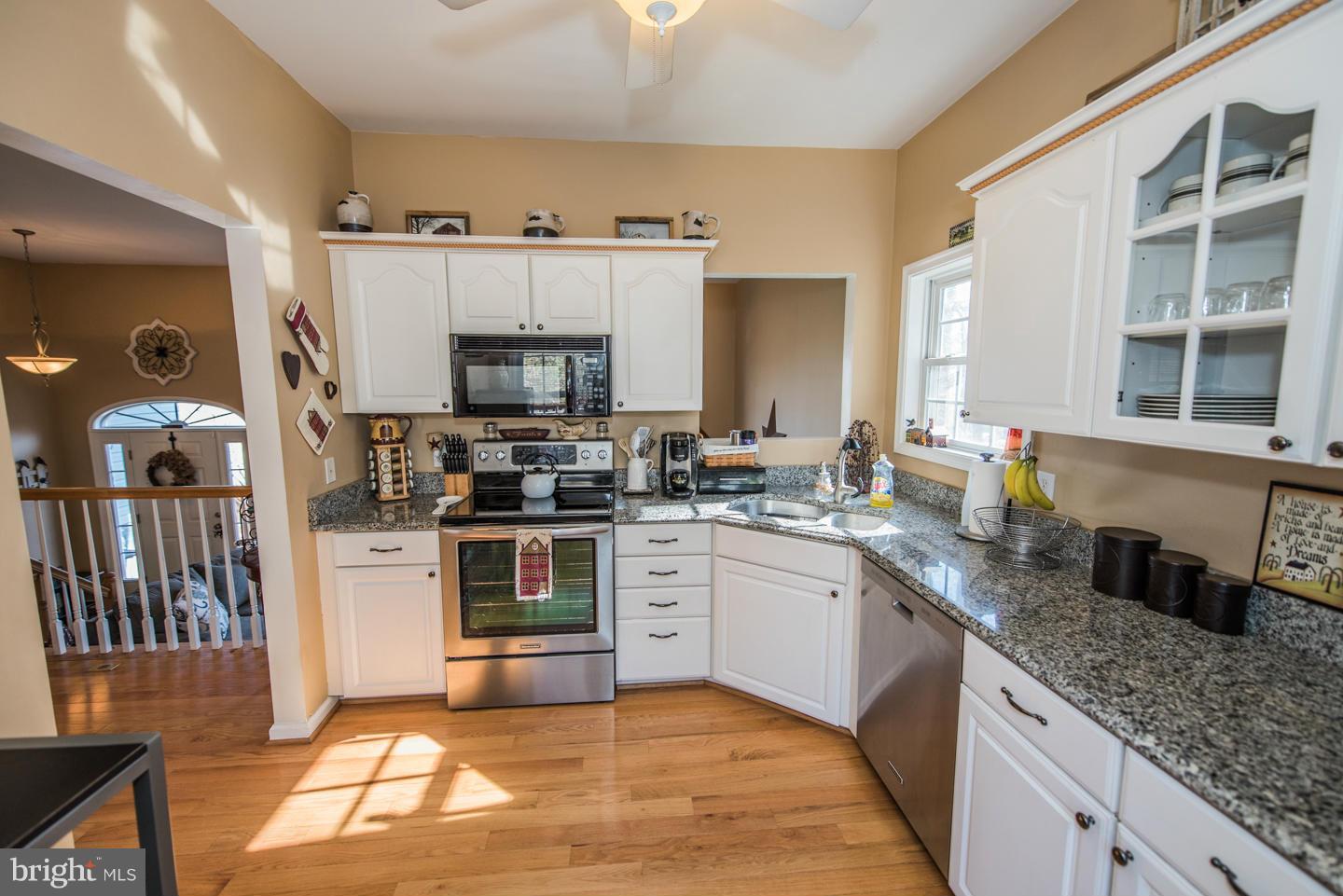 619 Mountain Heights Road Front Royal, VA 22630 - Photo 14 of 30 Kitchen