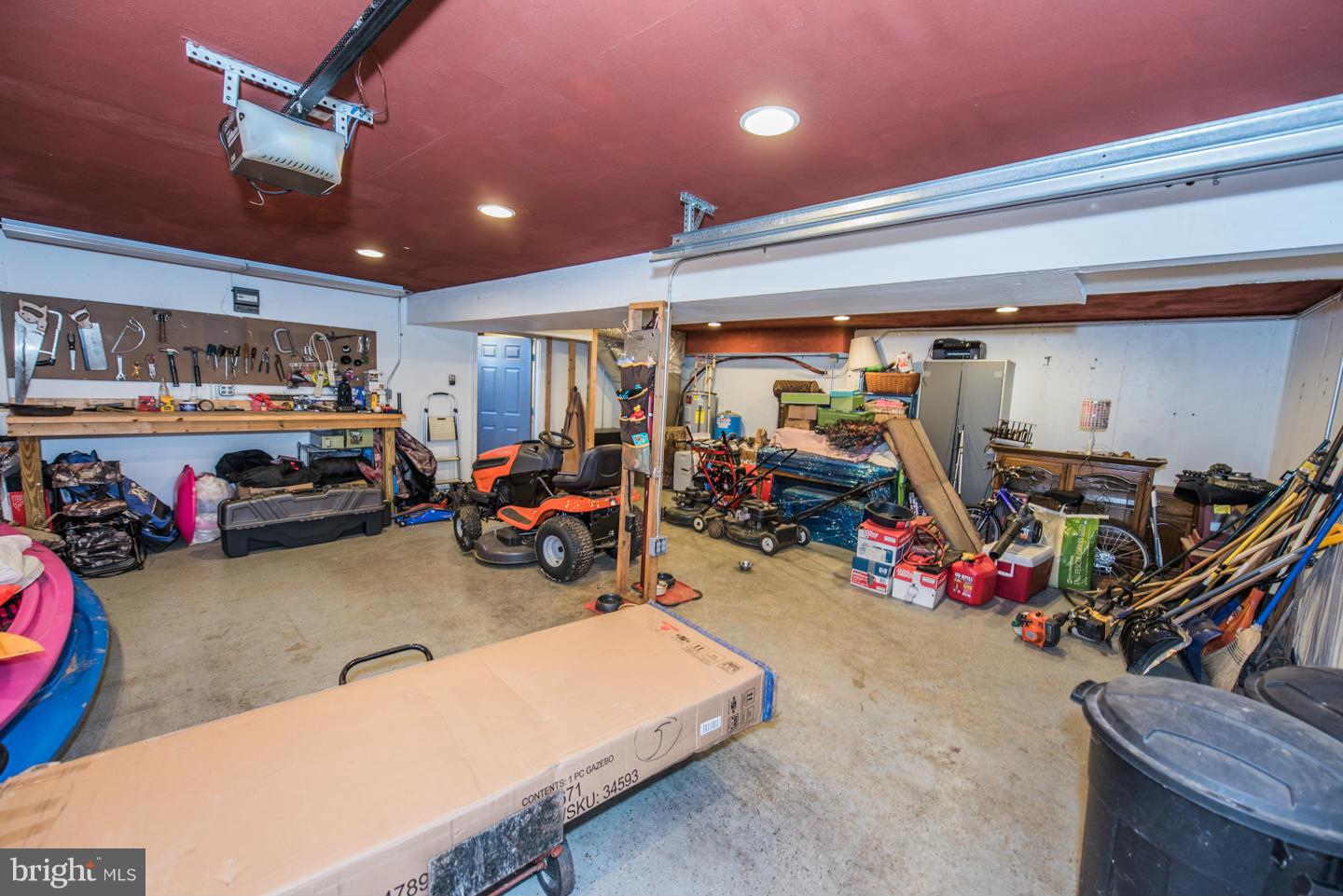 619 Mountain Heights Road Front Royal, VA 22630 - Photo 24 of 30 Garage