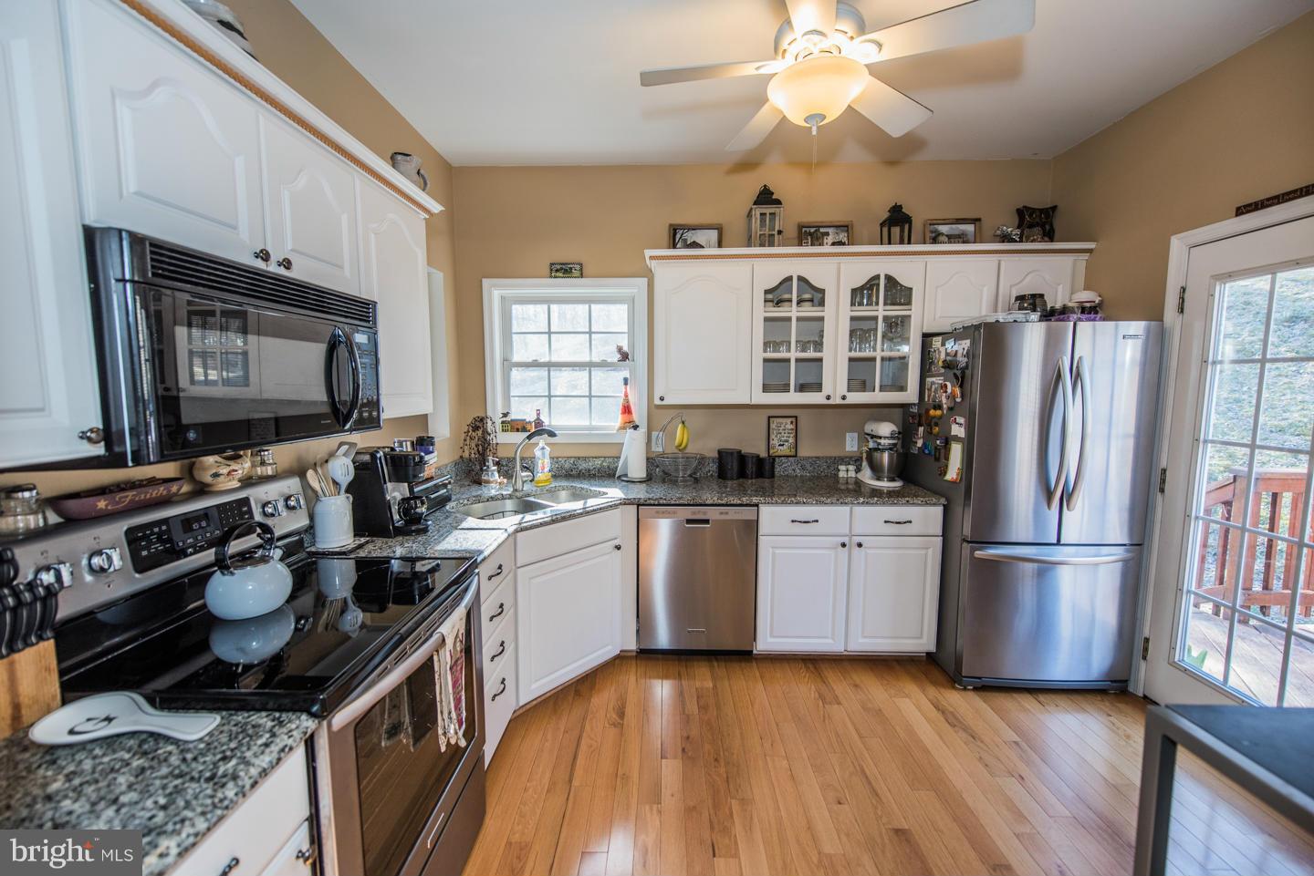 619 Mountain Heights Road Front Royal, VA 22630 - Photo 4 of 30 Kitchen