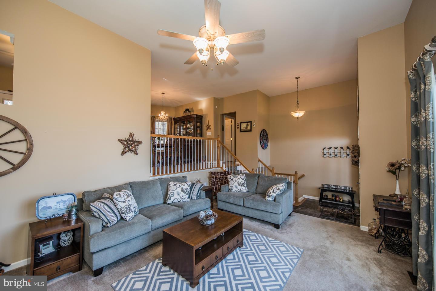 619 Mountain Heights Road Front Royal, VA 22630 - Photo 10 of 30 Living Room