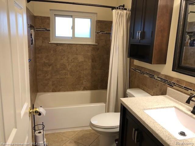 23900 Springbrook Drive Farmington Hills, MI 48336 - Photo 15 of 22