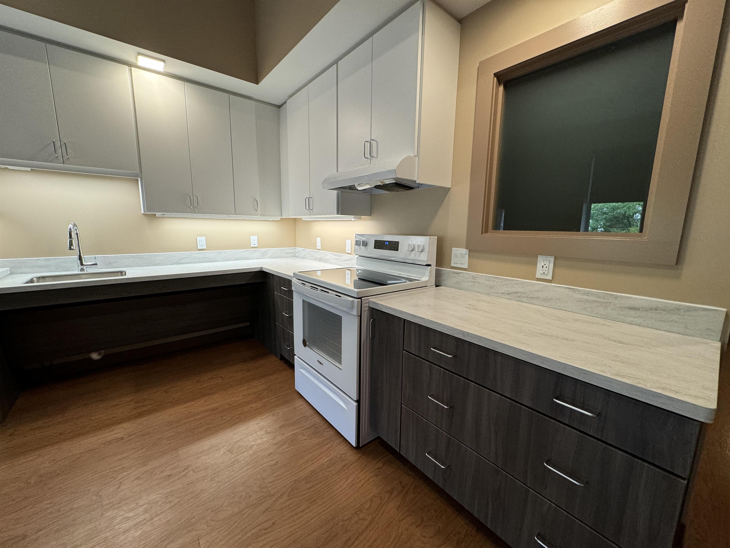 83 Hanover Street, Unit 202 Manchester, NH 03101 - Photo 13 of 41