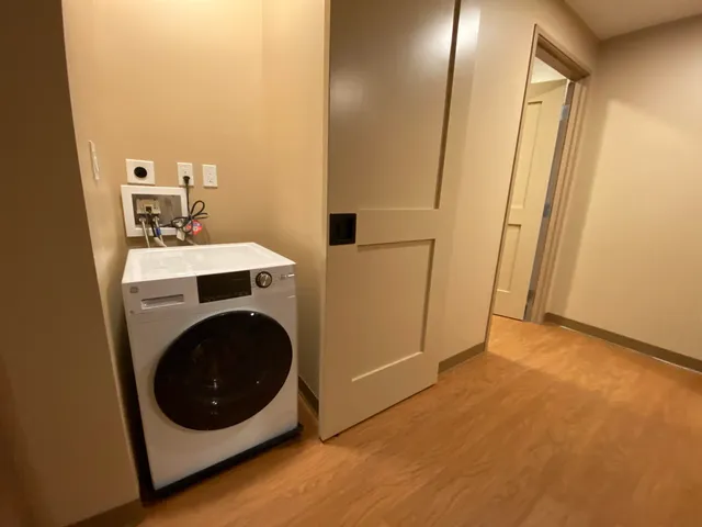 $2,021 | 83 Hanover Street, Unit 202, Manchester, NH 03101