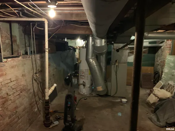 $62,500 | 401 West 3rd Avenue, Monmouth, IL 61462