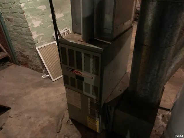 $65,000 | 401 West 3rd Avenue, Monmouth, IL 61462