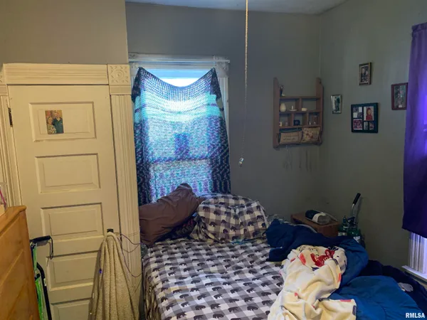 $62,500 | 401 West 3rd Avenue, Monmouth, IL 61462