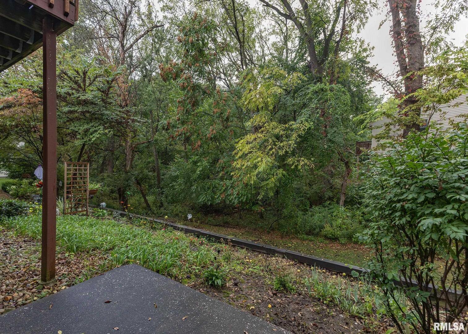 3407 41st Street Moline, IL 61265 - Photo 25 of 25 a view of outdoor space and yard