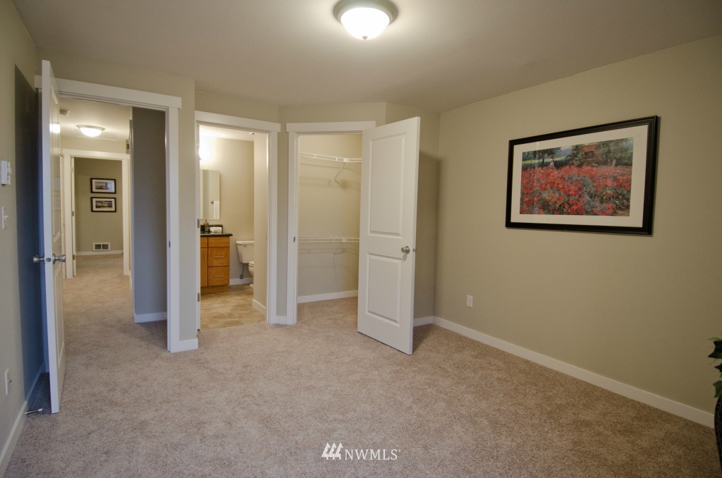 1225 225th Place Southwest Bothell, WA 98021 - Photo 9 of 12
