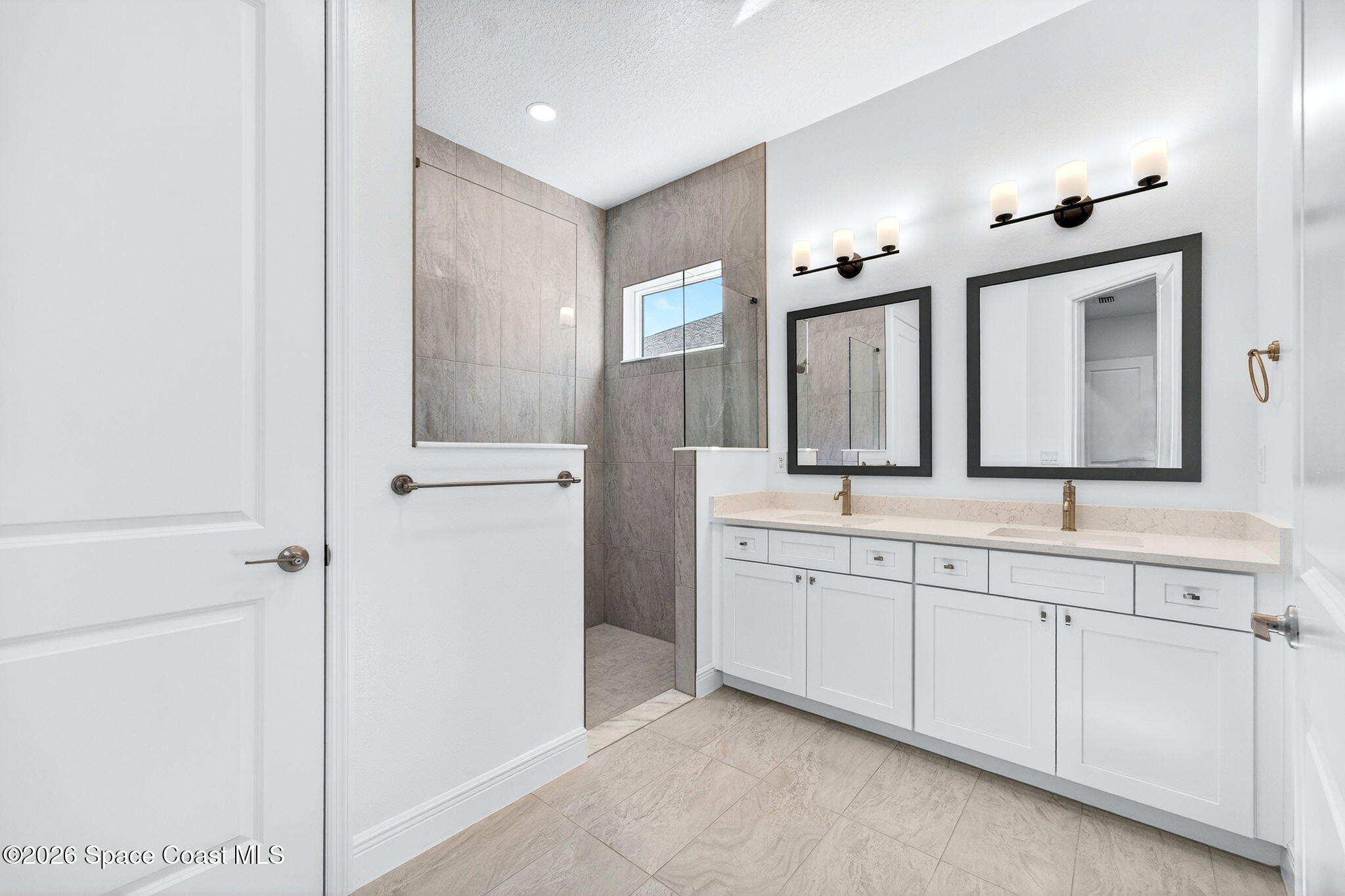 7480 Sheridan Road West Melbourne, FL 32904 - Photo 19 of 32 Primary Bath