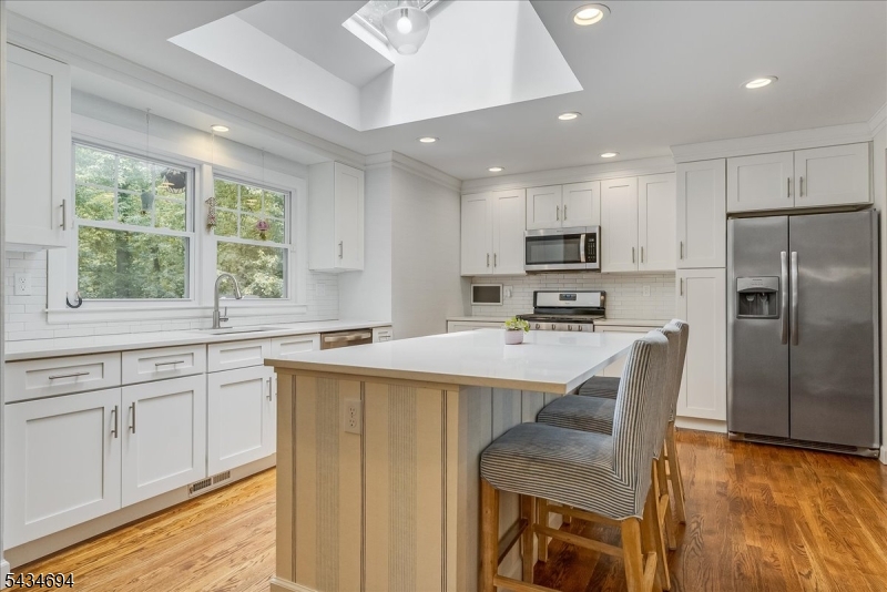 5 Persimmon Way Springfield, NJ 07081 - Photo 7 of 23